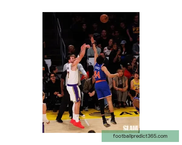 东契奇禁赛詹姆斯领军大战奇才 文班率马刺冲击9连胜