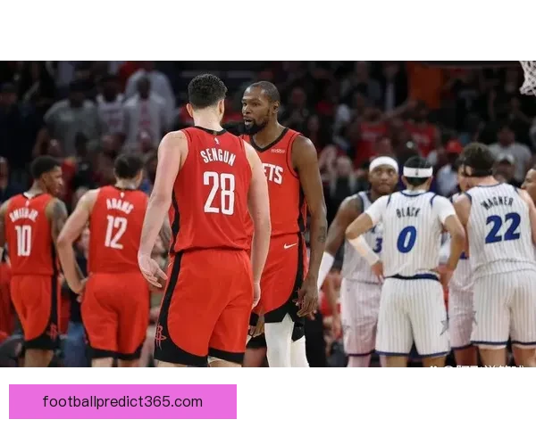 火箭输球后矛盾升级 KD与申京球迷互怼 休城媒体为申京辩护双核融合仍为核心